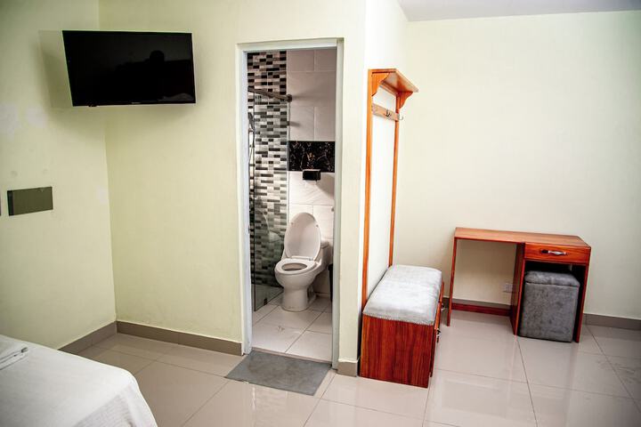 Room 18 of 23