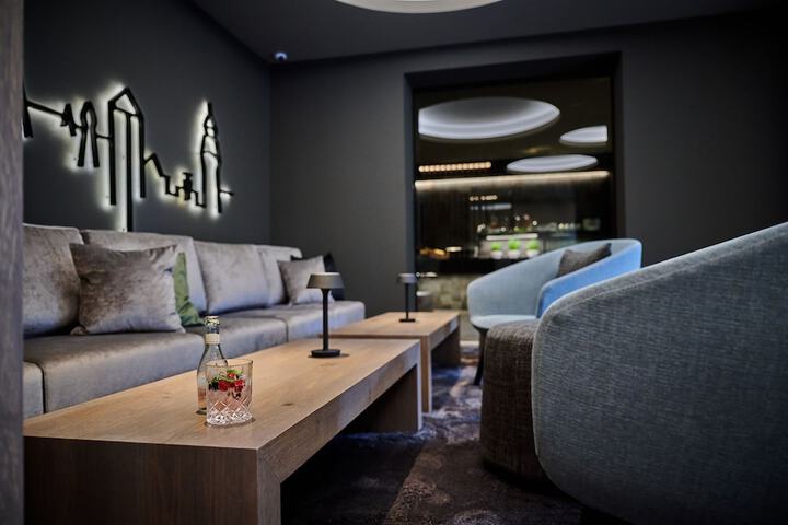 Guest Lobby