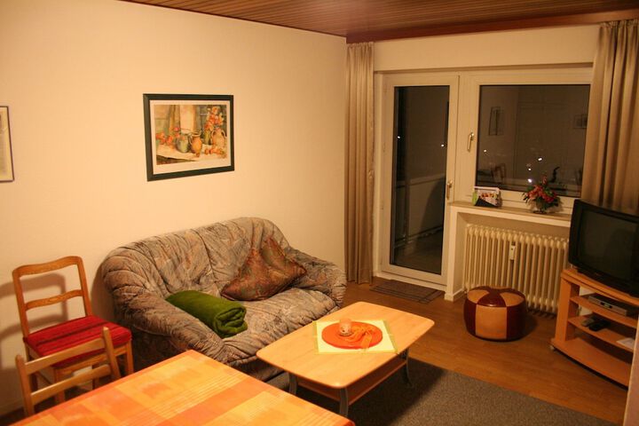 Room 10 of 38