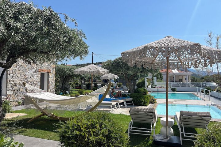 Pool 12 of 22