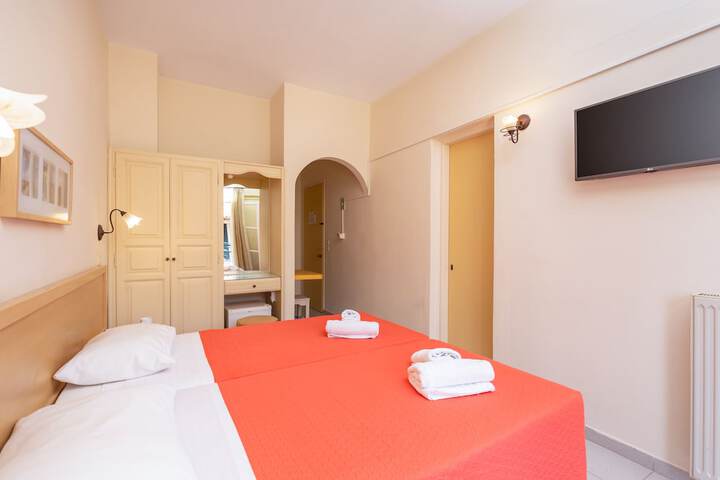 Room 15 of 71