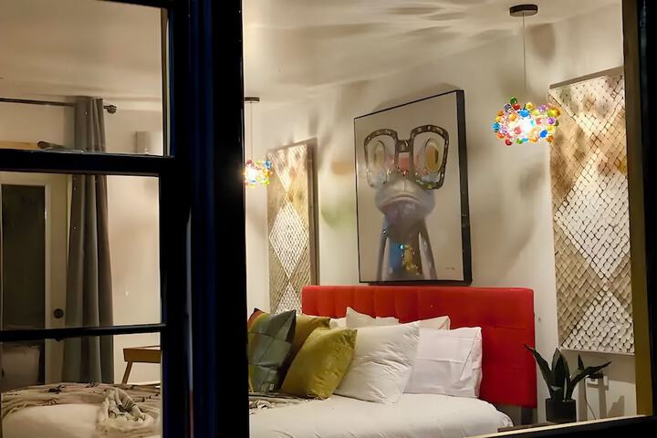Room 16 of 89