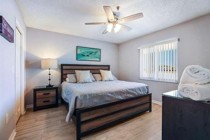 Room 5 of 31