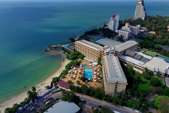 Hotel 136 of 141