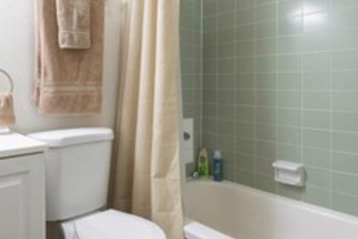 Room 15 of 117