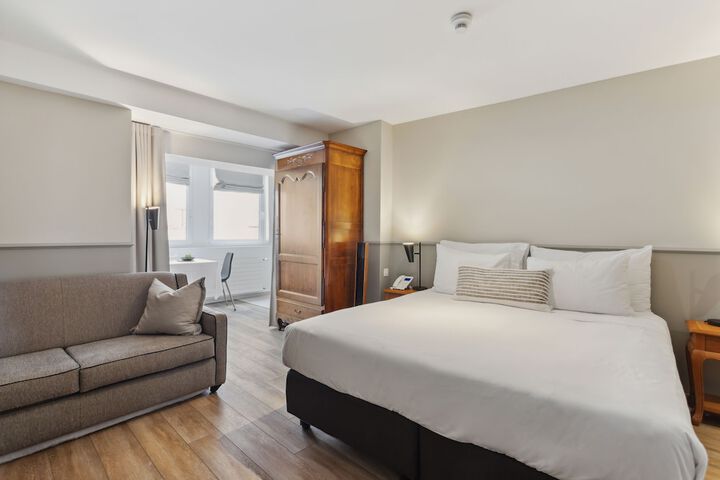 Room 5 of 29