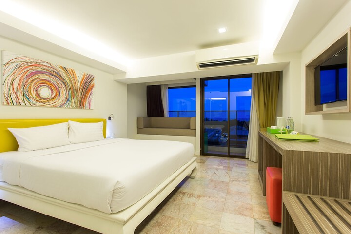 Room 36 of 90