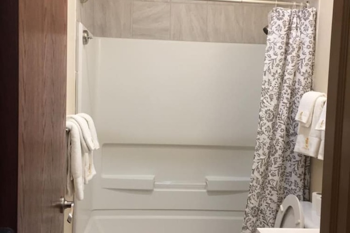 Room 8 of 23