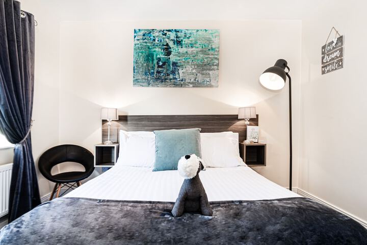 Room 25 of 87