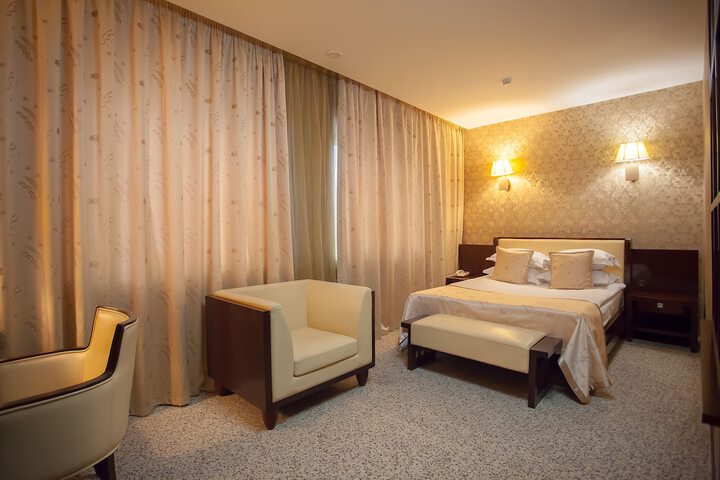 Room 18 of 75