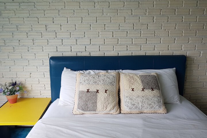 Room 6 of 88
