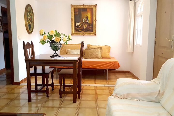 Room 10 of 17