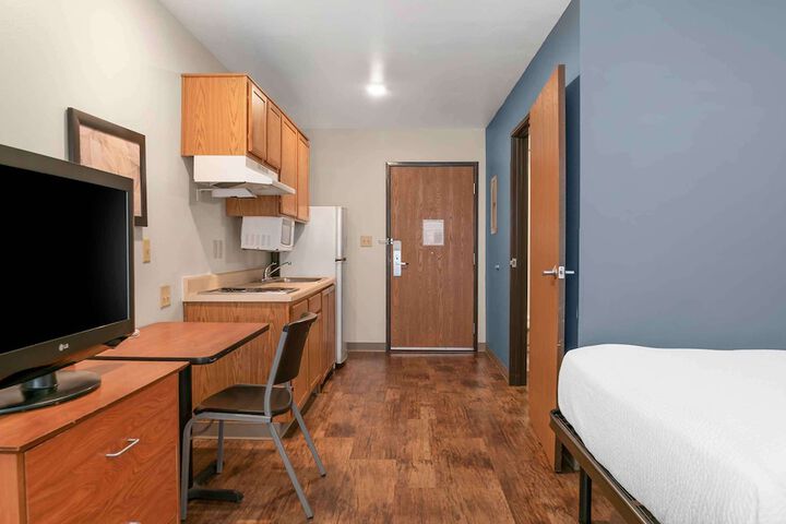 Studio Double Bed (2 of 10)