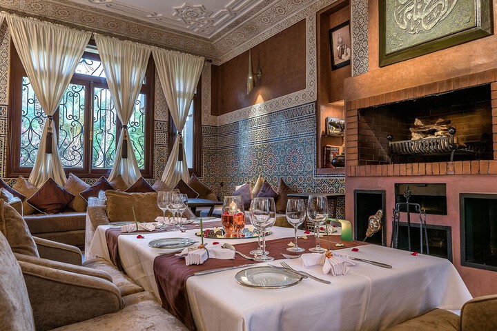 Dining 74 of 79