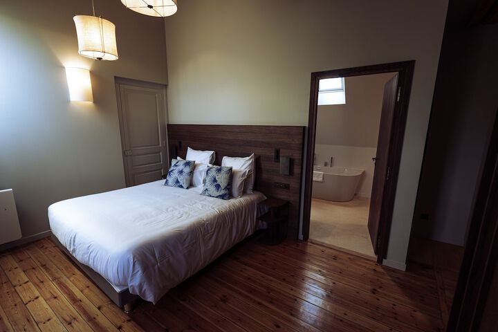 Room 48 of 224