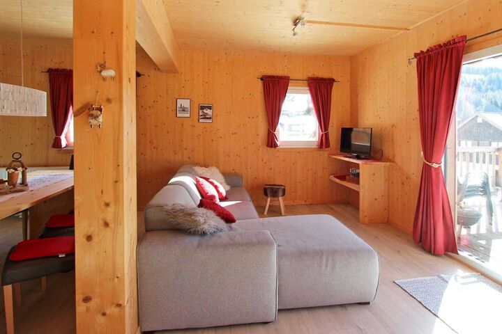 Room 10 of 31