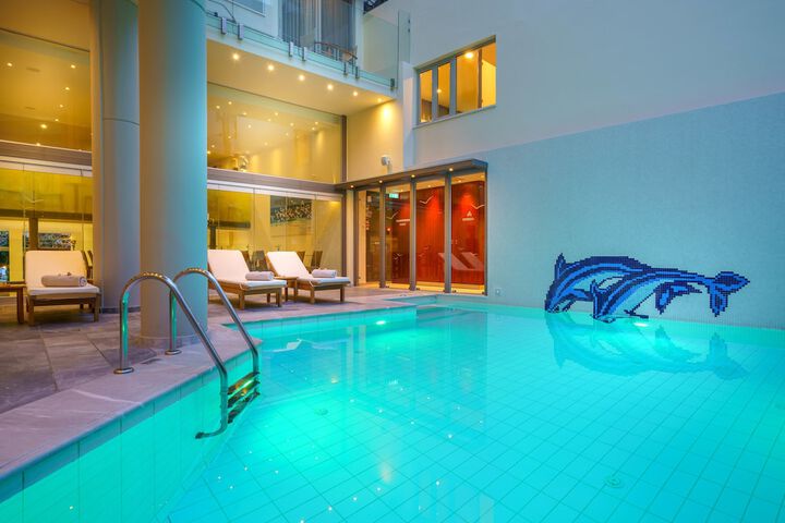 Pool 51 of 74