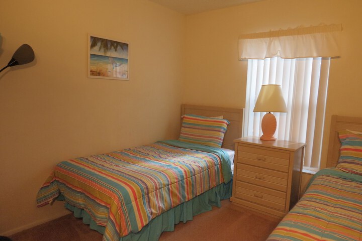 Room 3 of 25