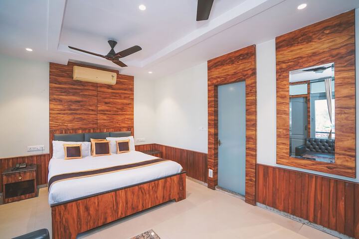 Room 40 of 80