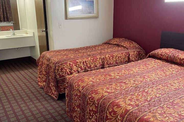 Room 5 of 13