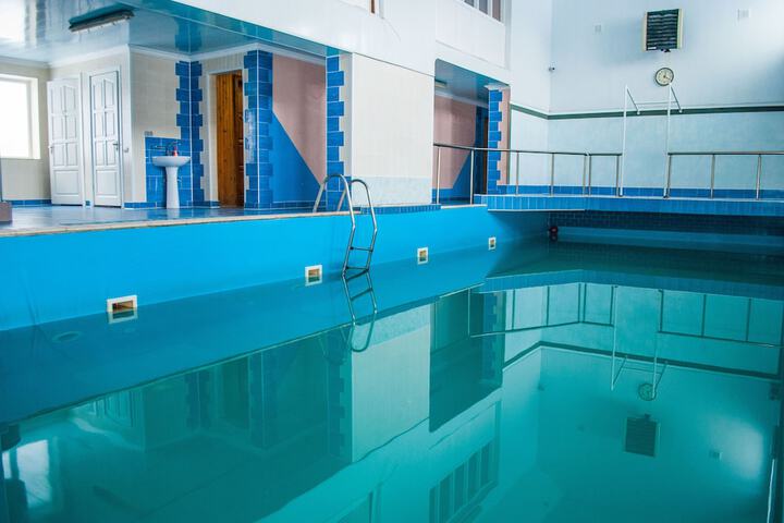 Pool 43 of 58