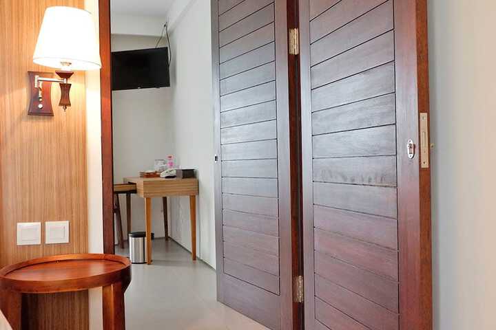 Room 15 of 37