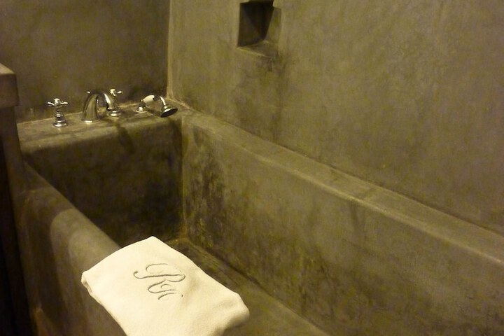 Room 8 of 41