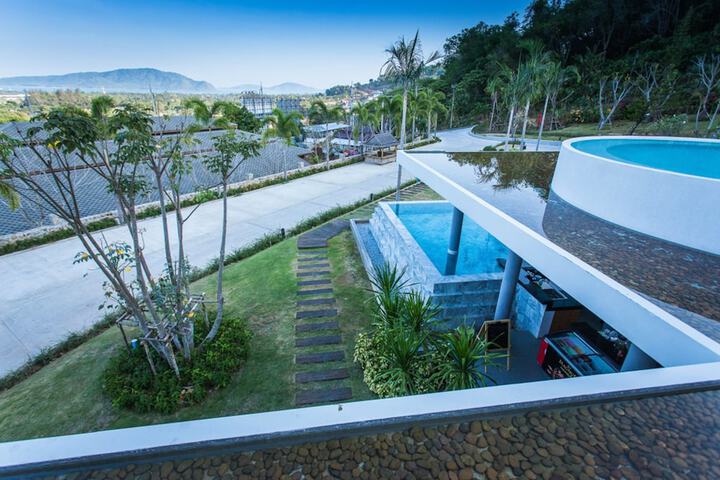 Pool 38 of 61