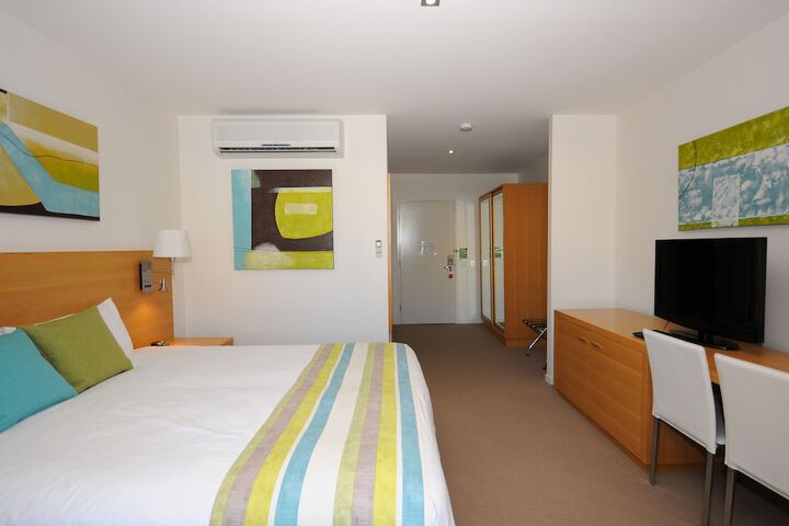 Room 5 of 46