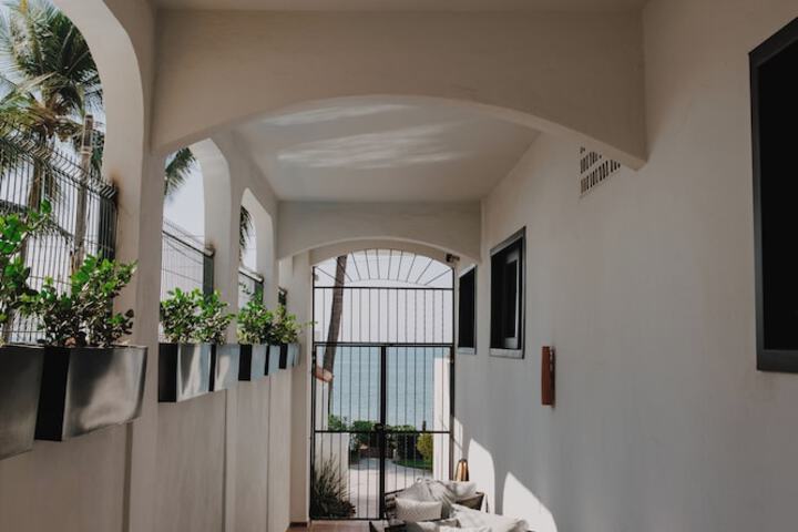 Ballroom/Hall 19 of 25