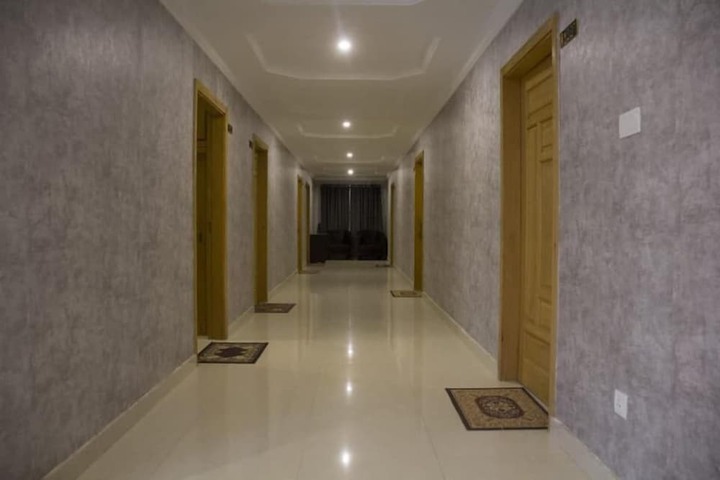 Ballroom/Hall 9 of 11