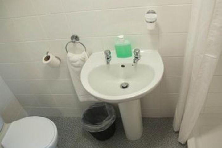 Room 7 of 70