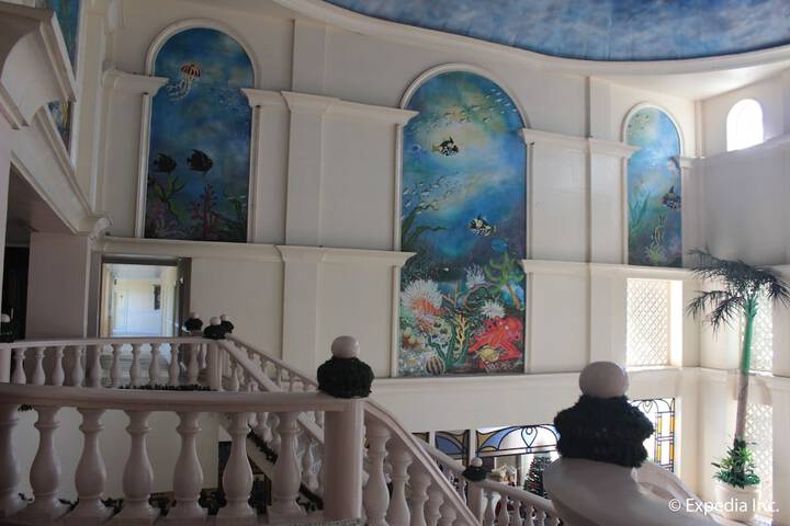 Hotel Interior 104 of 126