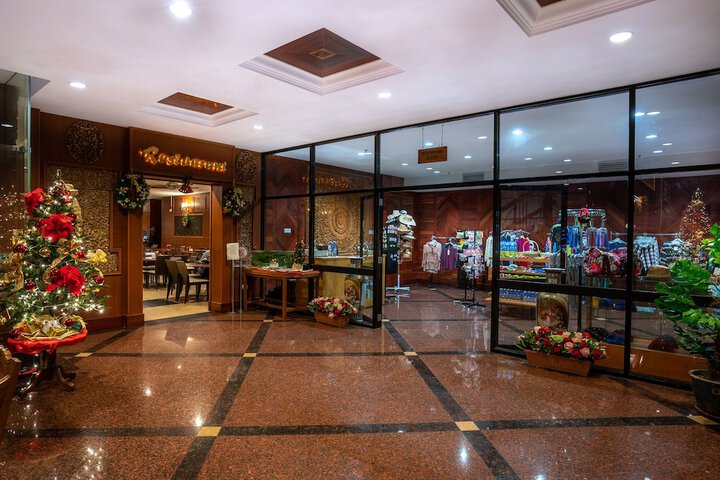 Gift Shop 47 of 67