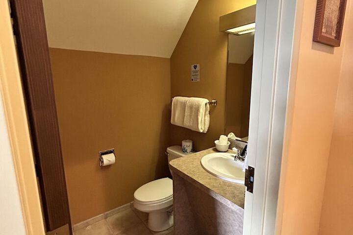 Room 207 of 259