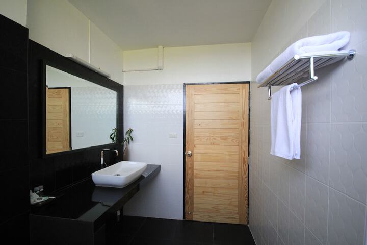 Room 31 of 46