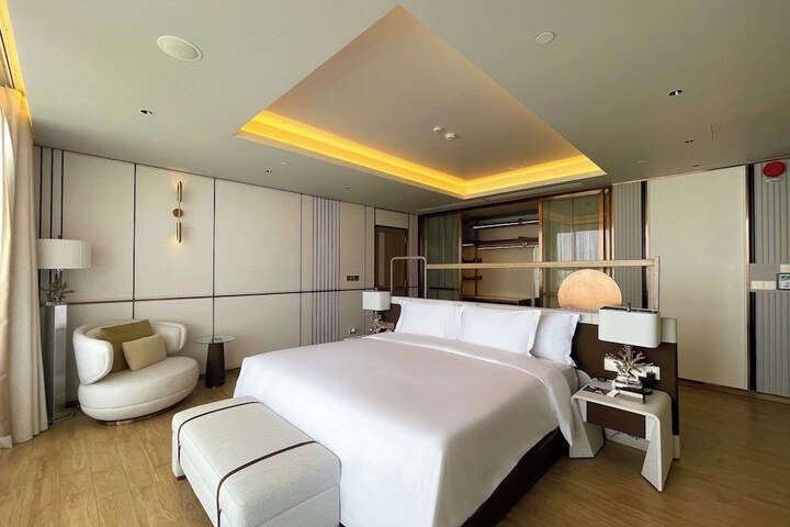 Room 22 of 69