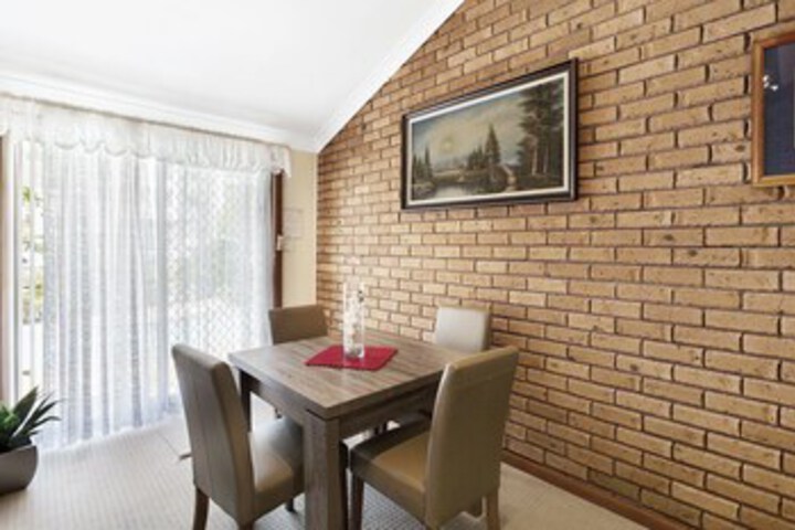 Room 4 of 14