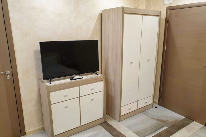 Room 43 of 68