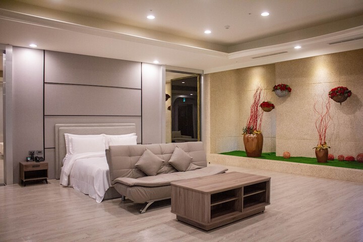 Room 20 of 41