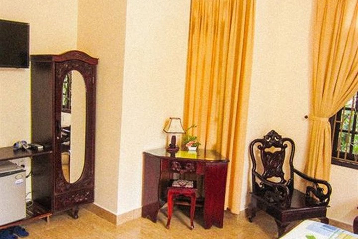 Room 7 of 24