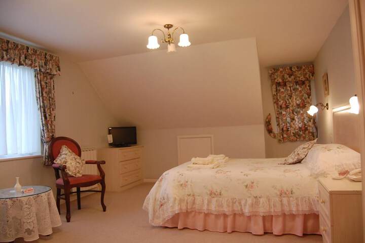 Room 15 of 38