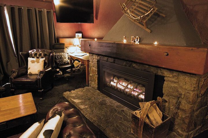 Room 28 of 34