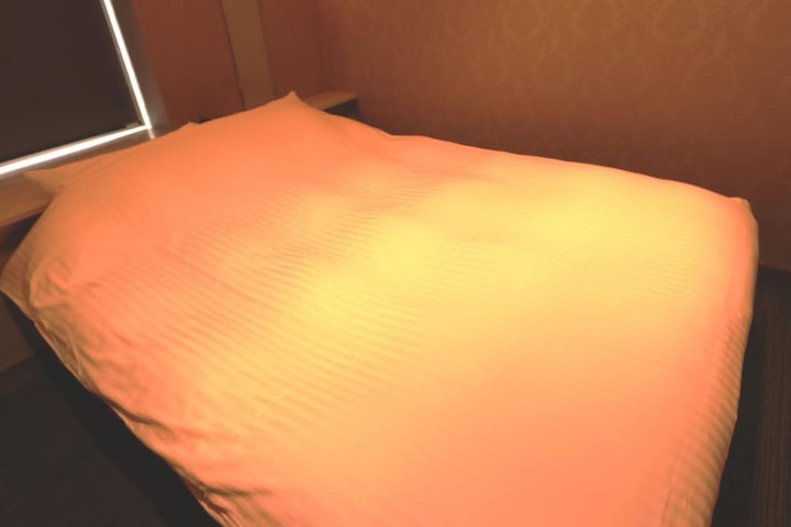 Room 9 of 35
