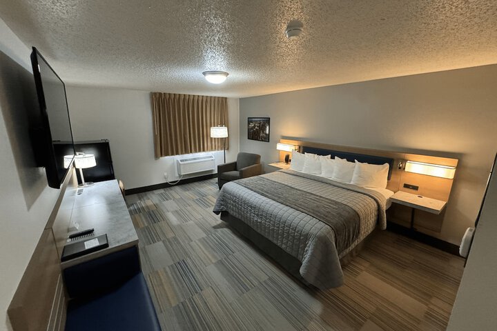 Room 14 of 38