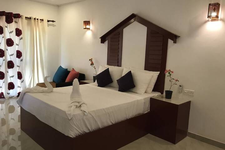 Room 6 of 43