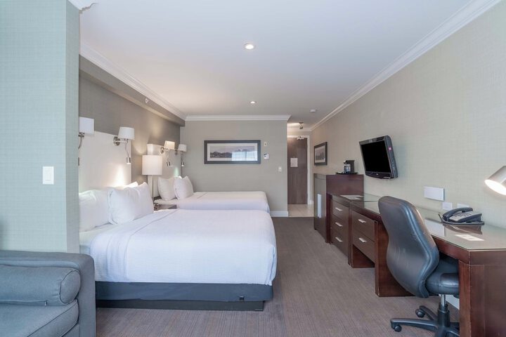 Room 6 of 36