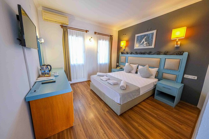 Room 30 of 100