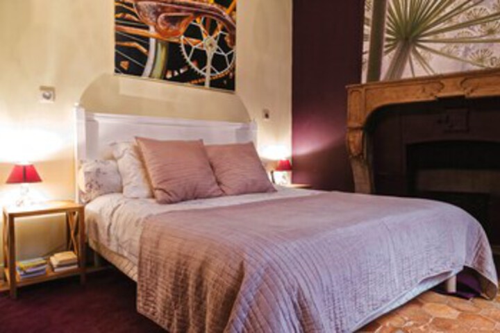 Room 17 of 24