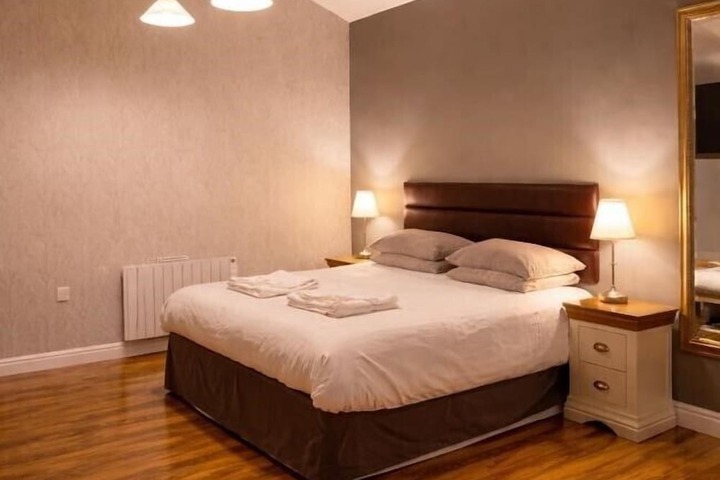 Room 20 of 77